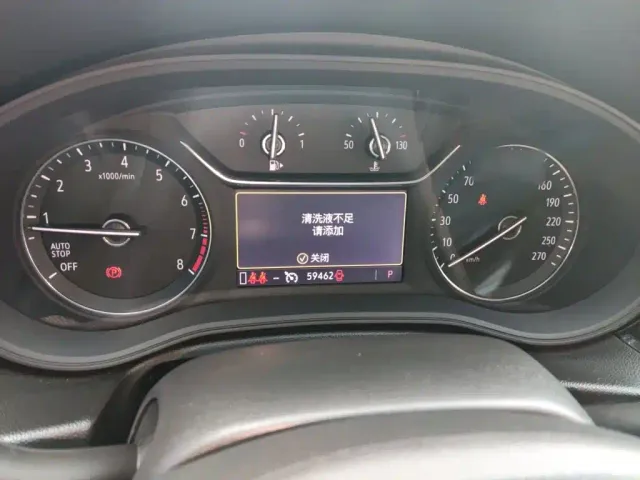 Buick Regal — Фото автомобиля 3