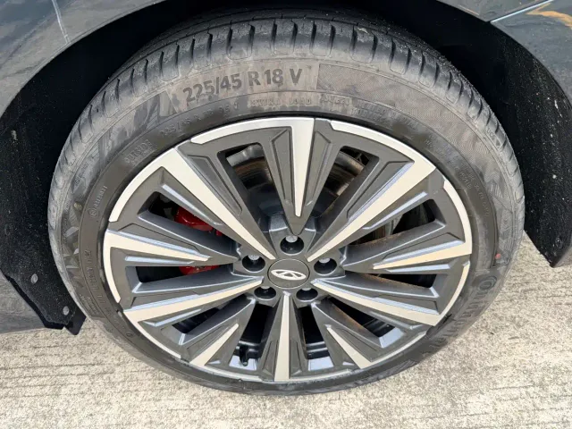 Chery Arrizo 8 — Фото автомобиля 9