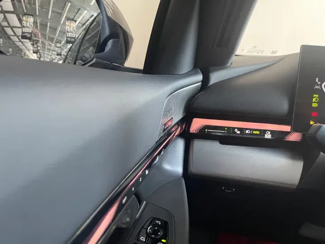 BMW 5 Series — Фото автомобиля 19