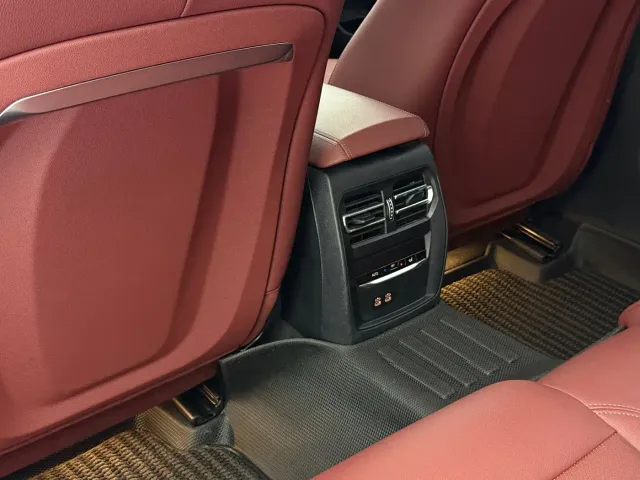 BMW 3 Series — Фото автомобиля 15