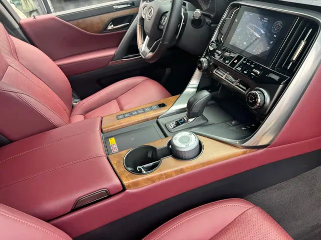 Lexus LX — Фото автомобиля 12
