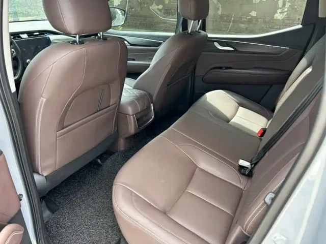 Dongfeng Palasso — Фото автомобиля 13