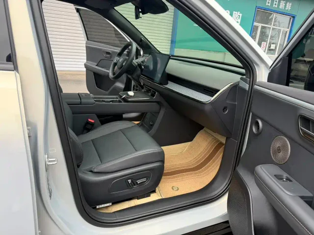Toyota BoZhi 3X — Фото автомобиля 15