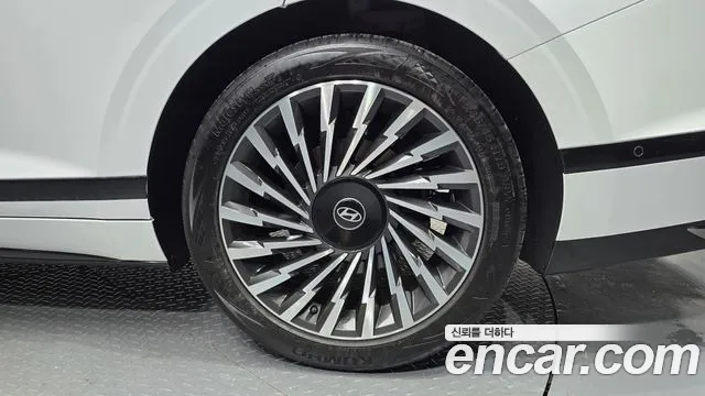 Hyundai Grandeur GN7 — Фото автомобиля 6