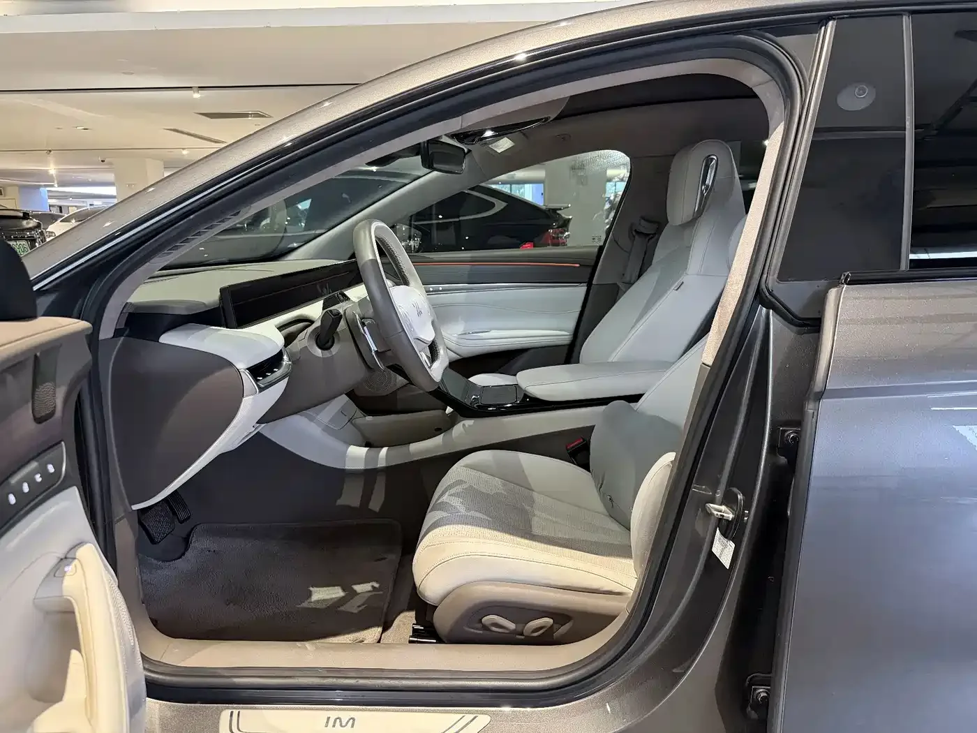IM Motors IM L7 2022 Pro — Фото автомобиля 4