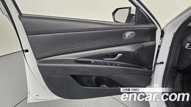Hyundai Avante CN7 — Фото автомобиля 13