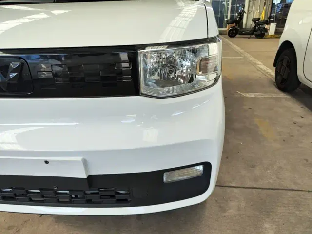 Wuling Hongguang Mini EV — Фото автомобиля 23