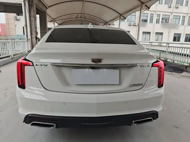Cadillac CT5 — Фото автомобиля 5
