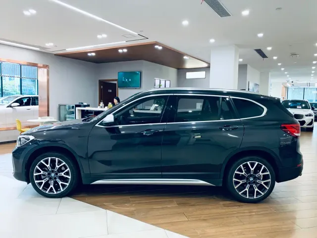 BMW X1 — Фото автомобиля 5