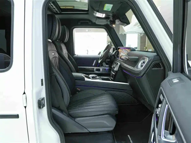 Mercedes-Benz G-Class — Фото автомобиля 12