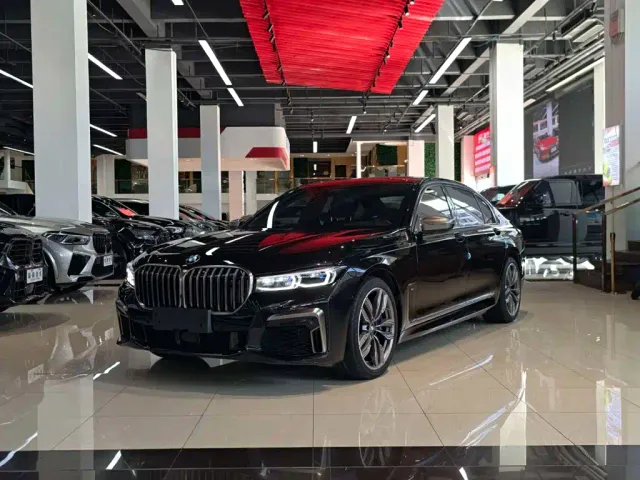 BMW 7 Series — Фото автомобиля 5