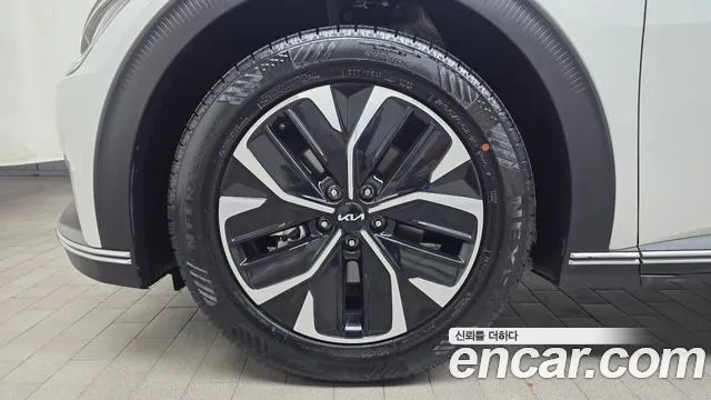 Kia EV6 — Фото автомобиля 4