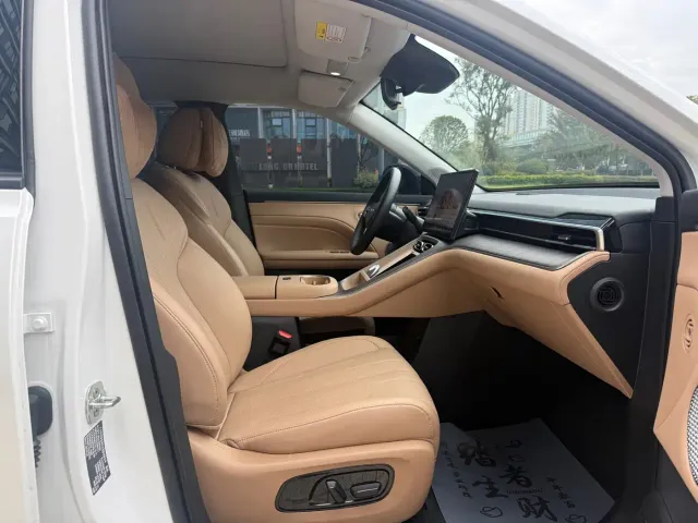 GAC Aion i60 — Фото автомобиля 9