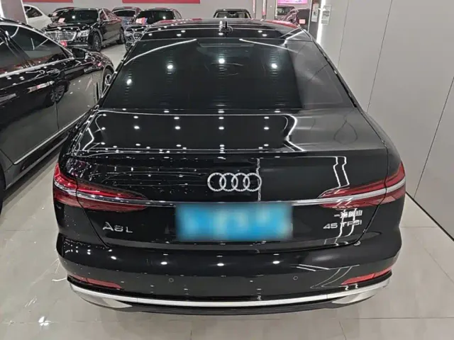 Audi A6L — Фото автомобиля 5