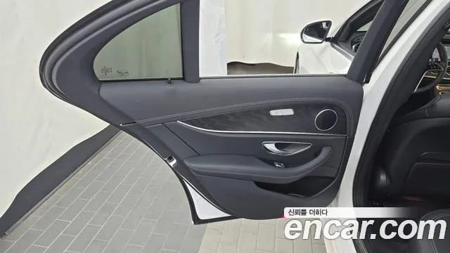 Mercedes-Benz E-Class W213 — Фото автомобиля 14