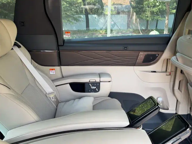 Toyota Alphard — Фото автомобиля 17