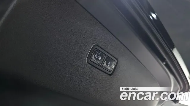 Genesis GV80 — Фото автомобиля 18