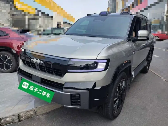 Фотография автомобиля — BYD FangChengBao Leopard 8