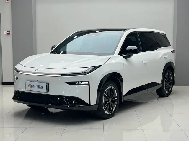 Toyota BoZhi 3X — Фото автомобиля 3