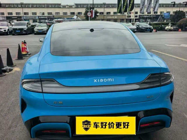 Xiaomi SU7 — Фото автомобиля 12