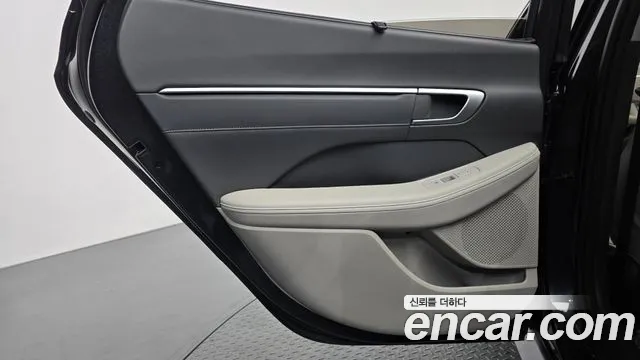 Hyundai Sonata — Фото автомобиля 14