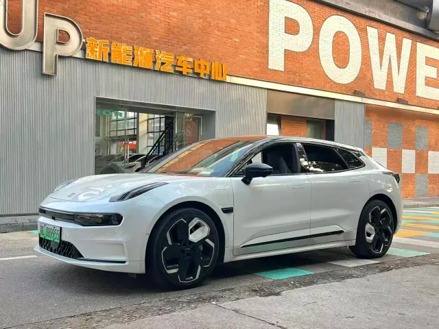 Фотография автомобиля — Zeekr 001