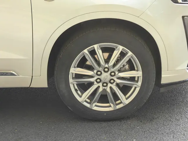 Cadillac XT6 — Фото автомобиля 27