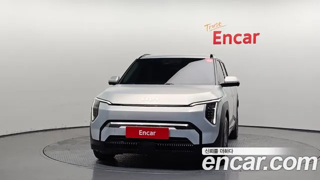 Kia EV3 — Фото автомобиля 3