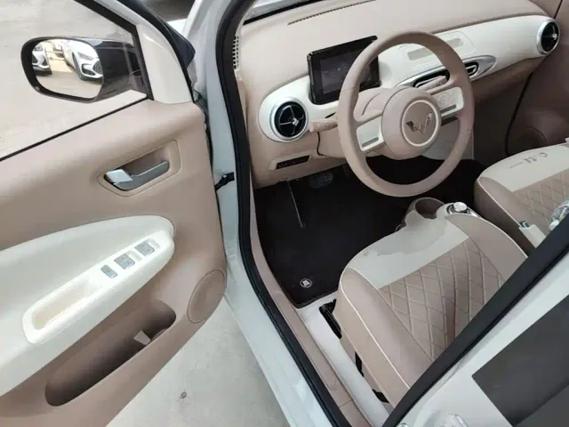 Wuling Hongguang Mini EV — Фото автомобиля 15