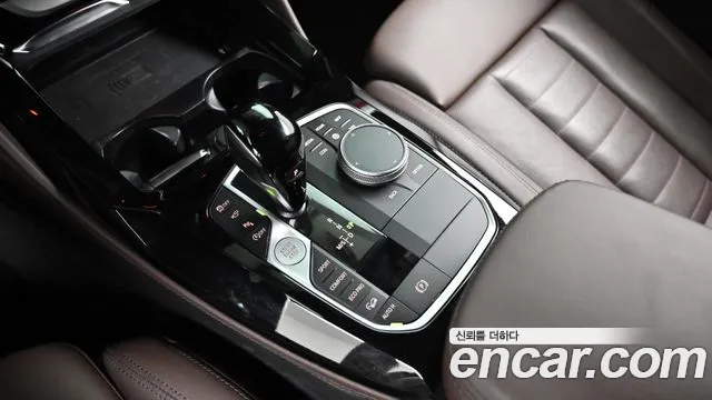 BMW X4 xDrive20i M Sport Pro — Фото автомобиля 21