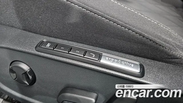 Volkswagen Golf Golf 8 поколение 2.0 TDI Prestige — Фото автомобиля 7