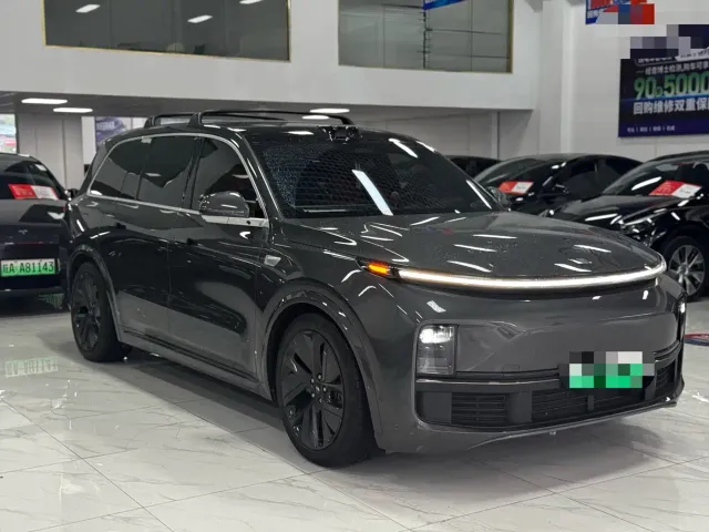 Li Auto L9 — Фото автомобиля 3