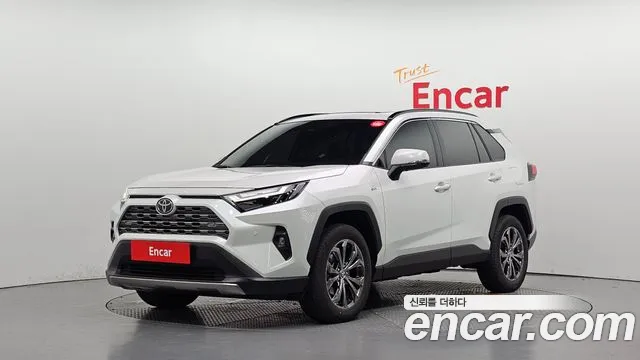 Фотография автомобиля — Toyota RAV4 Generation 5