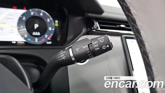 Land Rover Range Rover Velar — Фото автомобиля 24