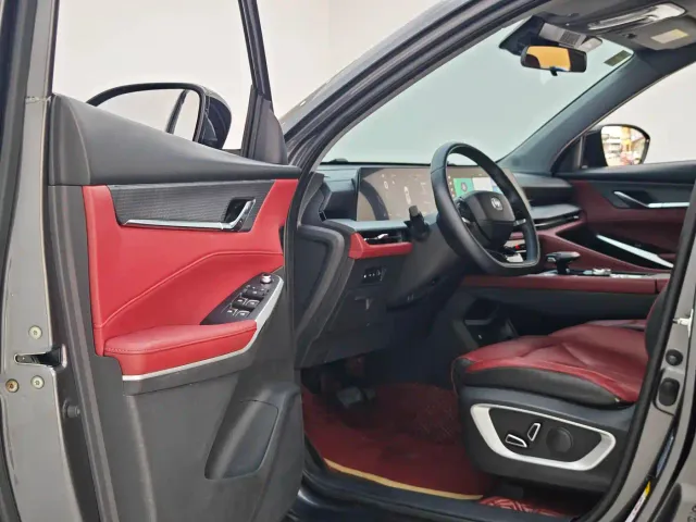 Changan CS75 Plus — Фото автомобиля 13