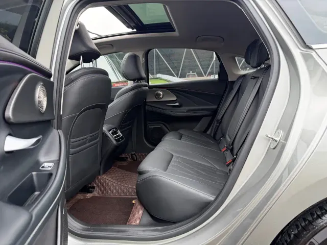 Chery Arrizo 8 — Фото автомобиля 13