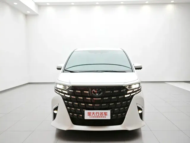Toyota Alphard — Фото автомобиля 3