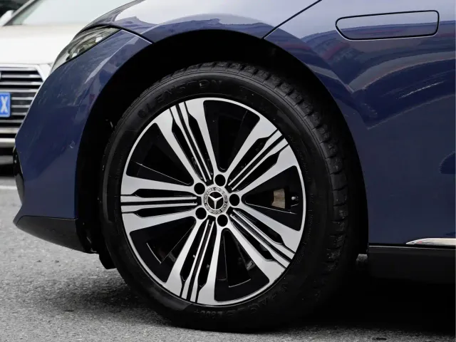 Mercedes-Benz EQS — Фото автомобиля 8