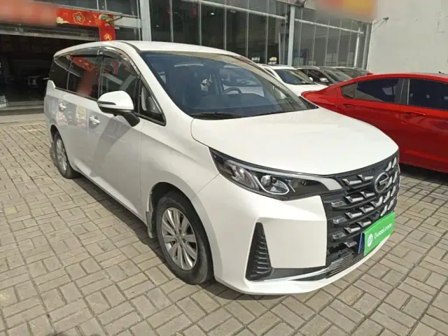 GAC Trumpchi M6 — Фото автомобиля 3