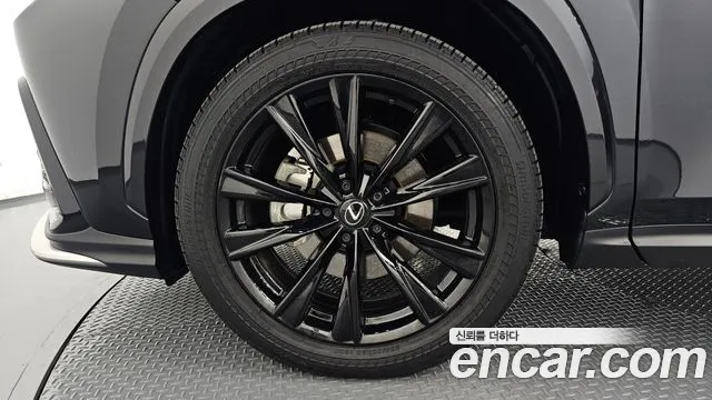 Lexus NX NX450h+ 2nd Gen — Фото автомобиля 5
