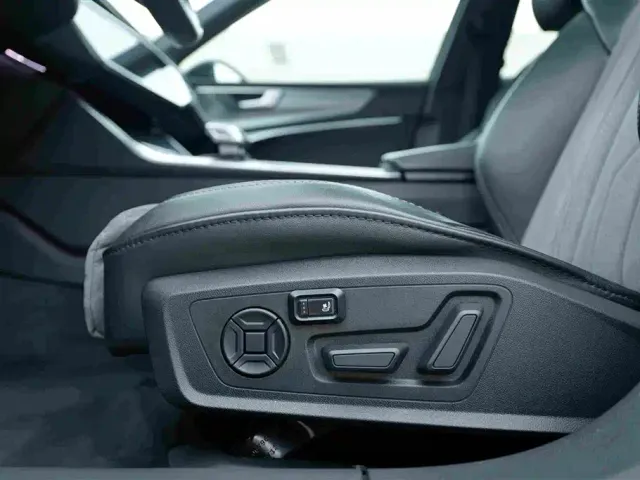 Audi Audi A6L New Energy 2022 55 TFSI e quattro — Фото автомобиля 12