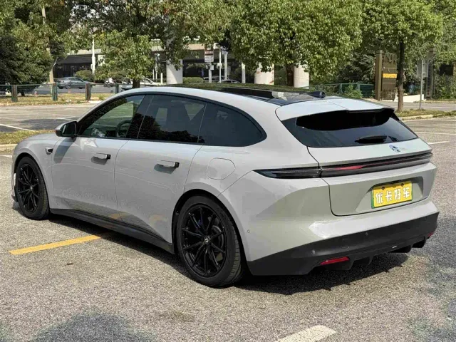 Nio ET5 Touring — Фото автомобиля 7