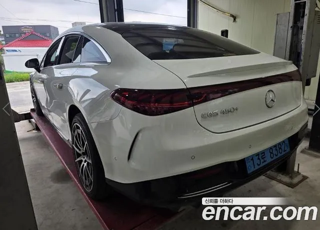 Mercedes-Benz EQS — Фото автомобиля 3