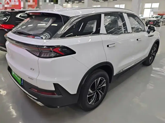 BAIC X7 — Фото автомобиля 6