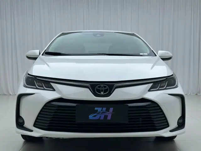 Toyota Corolla — Фото автомобиля 2