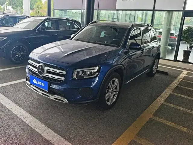 Фотография автомобиля — Mercedes-Benz GLB-Class