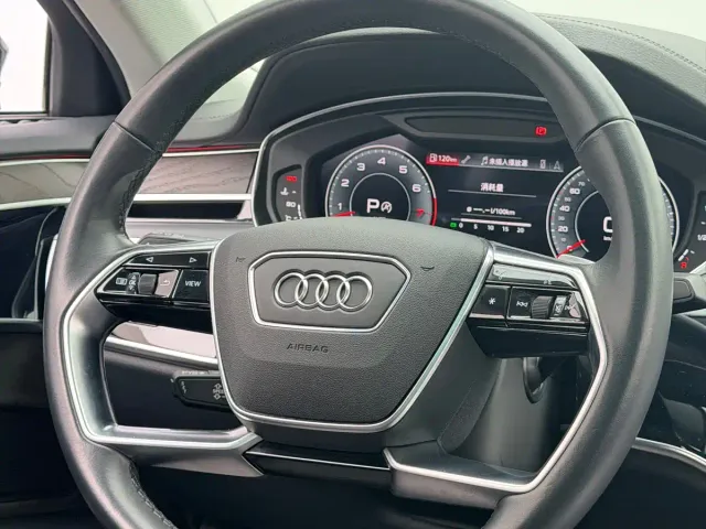 Audi A8 — Фото автомобиля 6