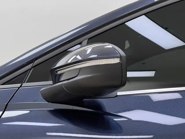 Audi Q4 e-tron — Фото автомобиля 11