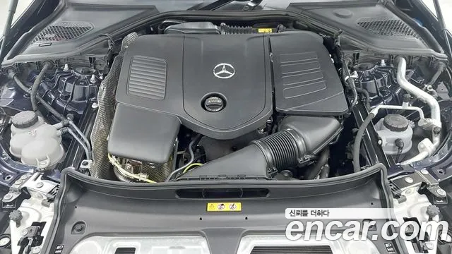 Mercedes-Benz E-Class — Фото автомобиля 6