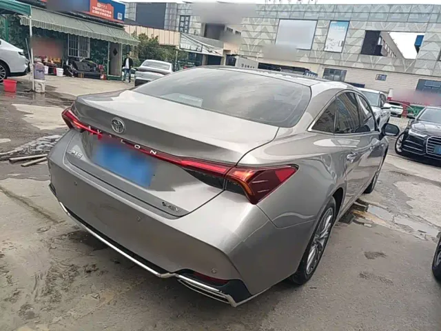 Toyota Avalon — Фото автомобиля 6